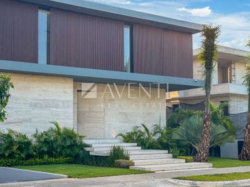 Casa de lujo en venta, Los Canales, Puerto Cancún