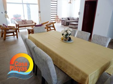Casa Playas con Piscina de Venta en Villamil, Via a Data Km 6, a Pasos del Mar