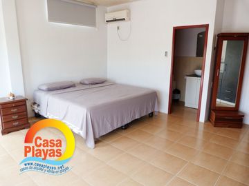 Casa Playas con Piscina de Venta en Villamil, Via a Data Km 6, a Pasos del Mar