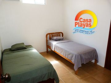 Casa Playas con Piscina de Venta en Villamil, Via a Data Km 6, a Pasos del Mar