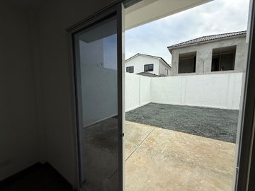 CASA EN VENTA EN SAMBORONDON CIUDAD CELESTE