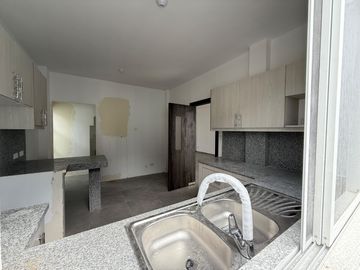 CASA EN VENTA EN SAMBORONDON CIUDAD CELESTE
