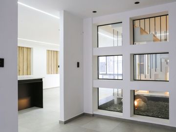 CASA DE 3 HABITACIONES, EN VENTA, CERCA DEL COLEGIO EUGENIO ESPEJO, A 3 CUADRAS DE LA AV., CERCA DE CENTROS COMERCIALES, PARQUES Y DEMAS