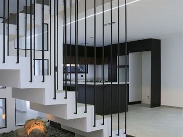 CASA DE 3 HABITACIONES, EN VENTA, CERCA DEL COLEGIO EUGENIO ESPEJO, A 3 CUADRAS DE LA AV., CERCA DE CENTROS COMERCIALES, PARQUES Y DEMAS