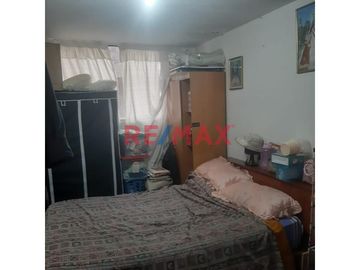 Casa En Av Separadora Industrial De 2 Pisos