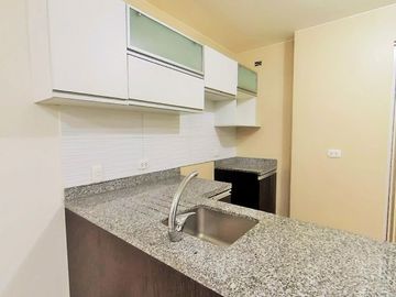 DEPARTAMENTO AMOBLADO FUNCIONAL CERCA A PLAZA SAN MIGUEL