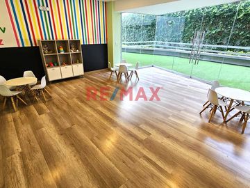 Alquiler De Departamento Con Vista Externa, Con Cochera Y Deposito