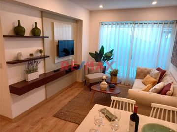 Alquiler De Departamento Con Vista Externa, Con Cochera Y Deposito