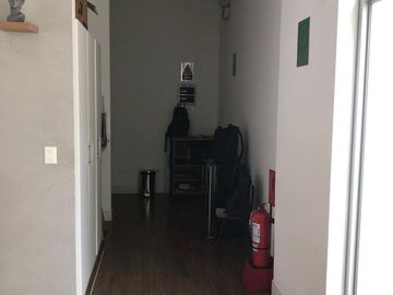 Se vende local comercial