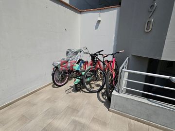 Departamento Con Vista Exterior Con Cochera Y Deposito En Pueblo Libre