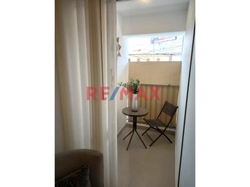 Departamento Con Vista Exterior Con Cochera Y Deposito En Pueblo Libre