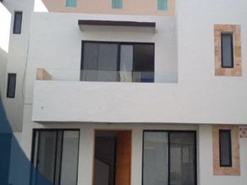 CASA EN REMATE EN JURIQUILLA QUERETARO