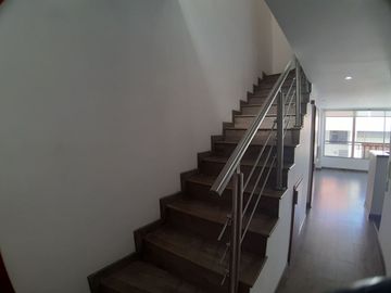 SE VENDE APARTAMENTO DE 74 M2 EN EDIFICIO COUNTRY EN EL BARRIO CONTADOR EN BOGOTA (USAQUEN)