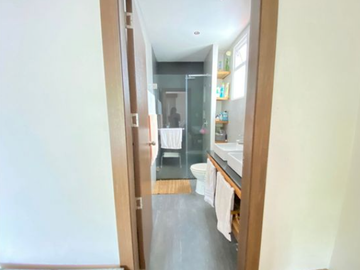 VENTA DE CASA EN URB. VILLAS DEL BOSQUE, VÍA A LA COSTA.