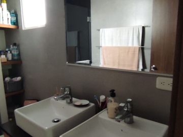 VENTA DE CASA EN URB. VILLAS DEL BOSQUE, VÍA A LA COSTA.