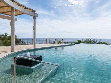 Penthouse con vista al mar, club de playa, en venta, Cosmo Residences, Huatulco