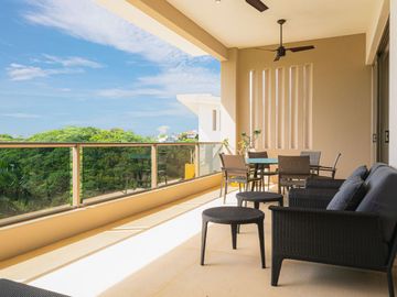 Penthouse con vista al mar, club de playa, en venta, Cosmo Residences, Huatulco