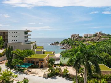 Penthouse con vista al mar, club de playa, en venta, Cosmo Residences, Huatulco