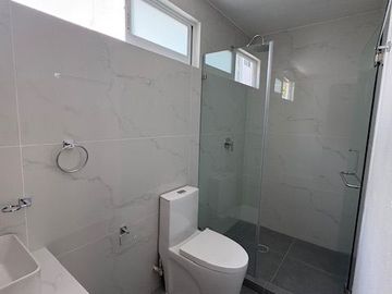 Vendo casa en fraccionamiento la antigua cementera cerca galerías serdán