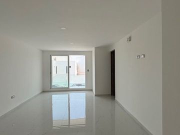 Vendo casa en fraccionamiento la antigua cementera cerca galerías serdán