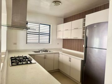 VENTA CASA EN SAMSARA SECTOR TRAVIATA...