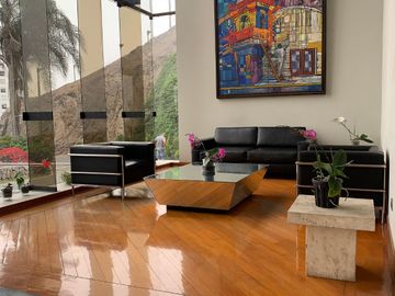 Exclusivo Departamento en Cerros de Camacho, Surco