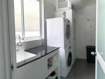 Impecable y Espectacular Flat en San Isidro por sus magníficos acabados, distribución y ubicación.
