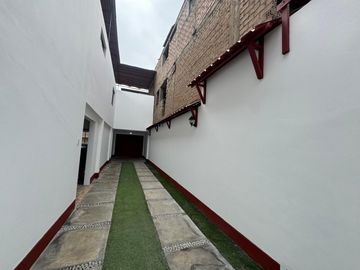 VENTA DE LINDA CASA EN SECTOR1 GRUPO 8 - VILLA EL SALVADOR