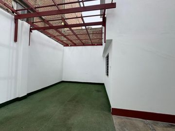 VENTA DE LINDA CASA EN SECTOR1 GRUPO 8 - VILLA EL SALVADOR