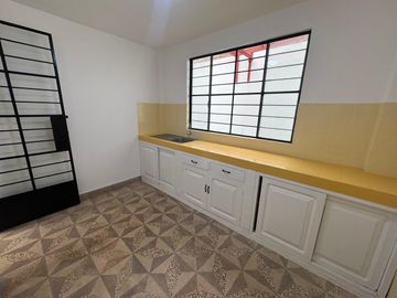VENTA DE LINDA CASA EN SECTOR1 GRUPO 8 - VILLA EL SALVADOR