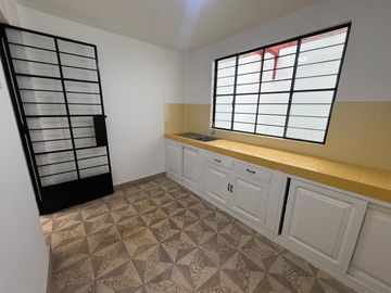 VENTA DE LINDA CASA EN SECTOR1 GRUPO 8 - VILLA EL SALVADOR