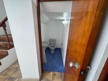 VENTA DE LINDA CASA EN SECTOR1 GRUPO 8 - VILLA EL SALVADOR