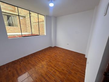 VENTA DE LINDA CASA EN SECTOR1 GRUPO 8 - VILLA EL SALVADOR