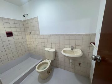 VENTA DE LINDA CASA EN SECTOR1 GRUPO 8 - VILLA EL SALVADOR