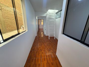VENTA DE LINDA CASA EN SECTOR1 GRUPO 8 - VILLA EL SALVADOR