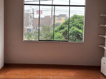 Venta de Casa en Los Olivos