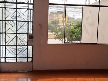 Venta de Casa en Los Olivos