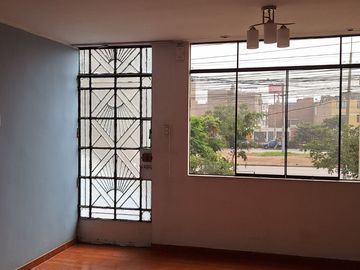 Venta de Casa en Los Olivos