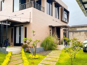 dIJUAL Rumah Villa Mewah Murah di Cikahuripan dkt Wisata Lembang Bandung Barat