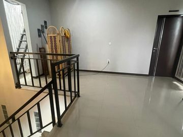 dIJUAL Rumah Villa Mewah Murah di Cikahuripan dkt Wisata Lembang Bandung Barat