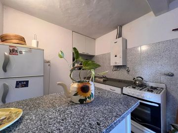 ZUVIRIA 682 – Casa en planta alta a la venta
