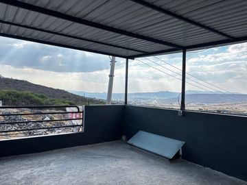 GRAN OPORTUNIDAD DE INVERSION - CASA PASEOS DE PEDREGAL 3 NIVELES