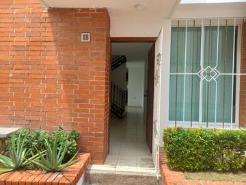 VENDO CASA CONJUNTO EN BOSTON BARRANQUILLA CON AREA DE 80MTS, SIN ADMINISTRACION