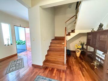 Vendo espaciosa casa en condominio en Surco