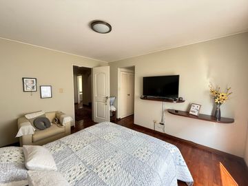 Vendo espaciosa casa en condominio en Surco