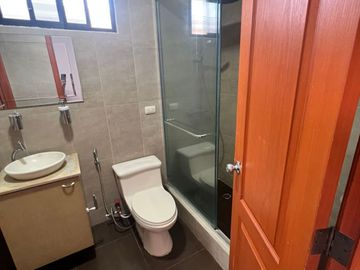 Vendo Oportunidad en Vía a la Costa: casa con área 363m² en Urbanización Los Ángeles