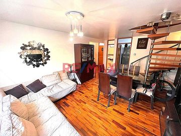 Venta De Departamento Dúplex + Aires