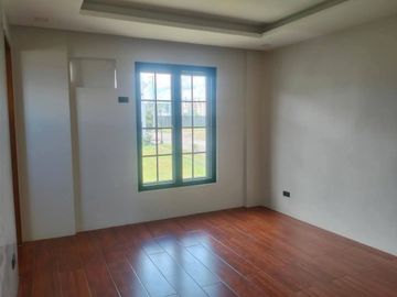 Own a Slice of Paris in Cavite 🇫🇷 Stunning New Home for Sale!