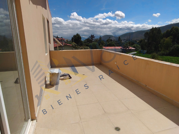 Casa Moderna en Venta en Pomasqui