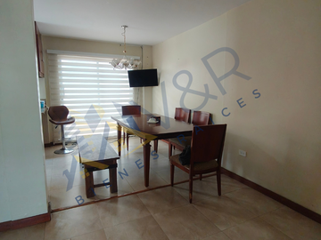 Casa Moderna en Venta en Pomasqui